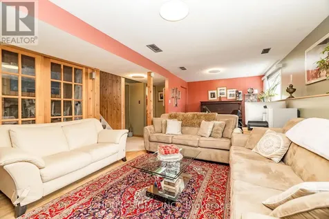 994 Charlton Drive Ottawa ON K1J 8B3