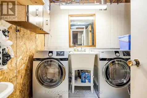 994 Charlton Drive Ottawa ON K1J 8B3