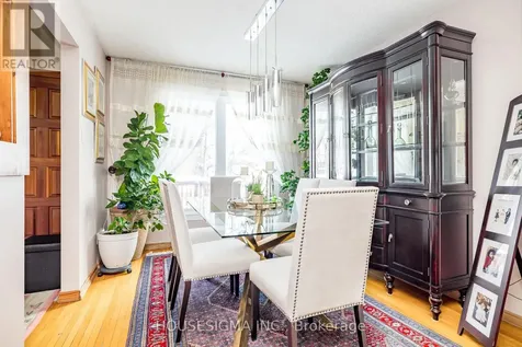 994 Charlton Drive Ottawa ON K1J 8B3