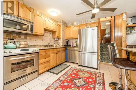 994 Charlton Drive Ottawa ON K1J 8B3