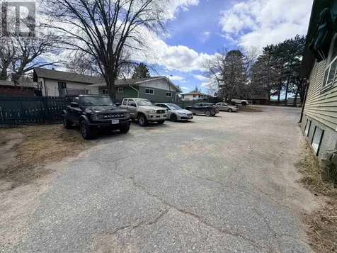 637 Fifth Avenue South Kenora ON P9N 2A9