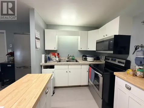 637 Fifth Avenue South Kenora ON P9N 2A9