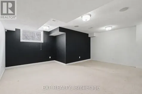 180 Flat Sedge Crescent Ottawa ON K1T 0G9