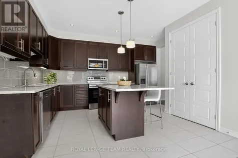 925 Whimbrel Way Ottawa ON K2J 6C5