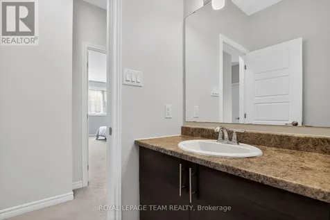 925 Whimbrel Way Ottawa ON K2J 6C5
