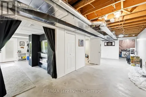 5492 Highway 620 Wollaston ON K0L 1P0