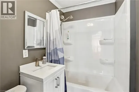 21 Mary Street Fort Erie ON L2A 4A2