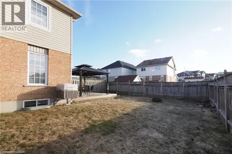 75 Donnenwerth Drive Kitchener ON N2E 3W6