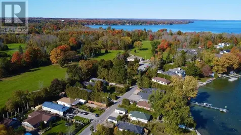 1556 Houston Avenue Innisfil ON L9S 4M7