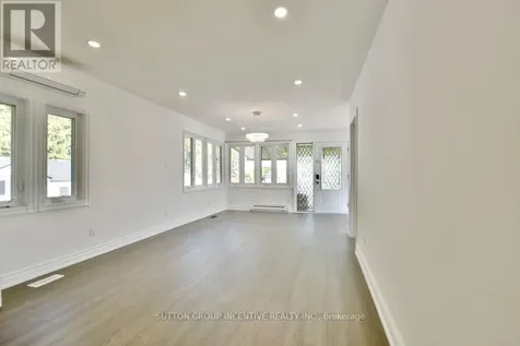 1556 Houston Avenue Innisfil ON L9S 4M7