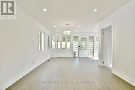 1556 Houston Avenue Innisfil ON L9S 4M7