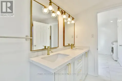 1556 Houston Avenue Innisfil ON L9S 4M7