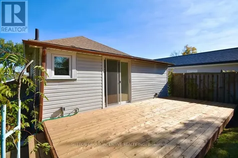 1556 Houston Avenue Innisfil ON L9S 4M7