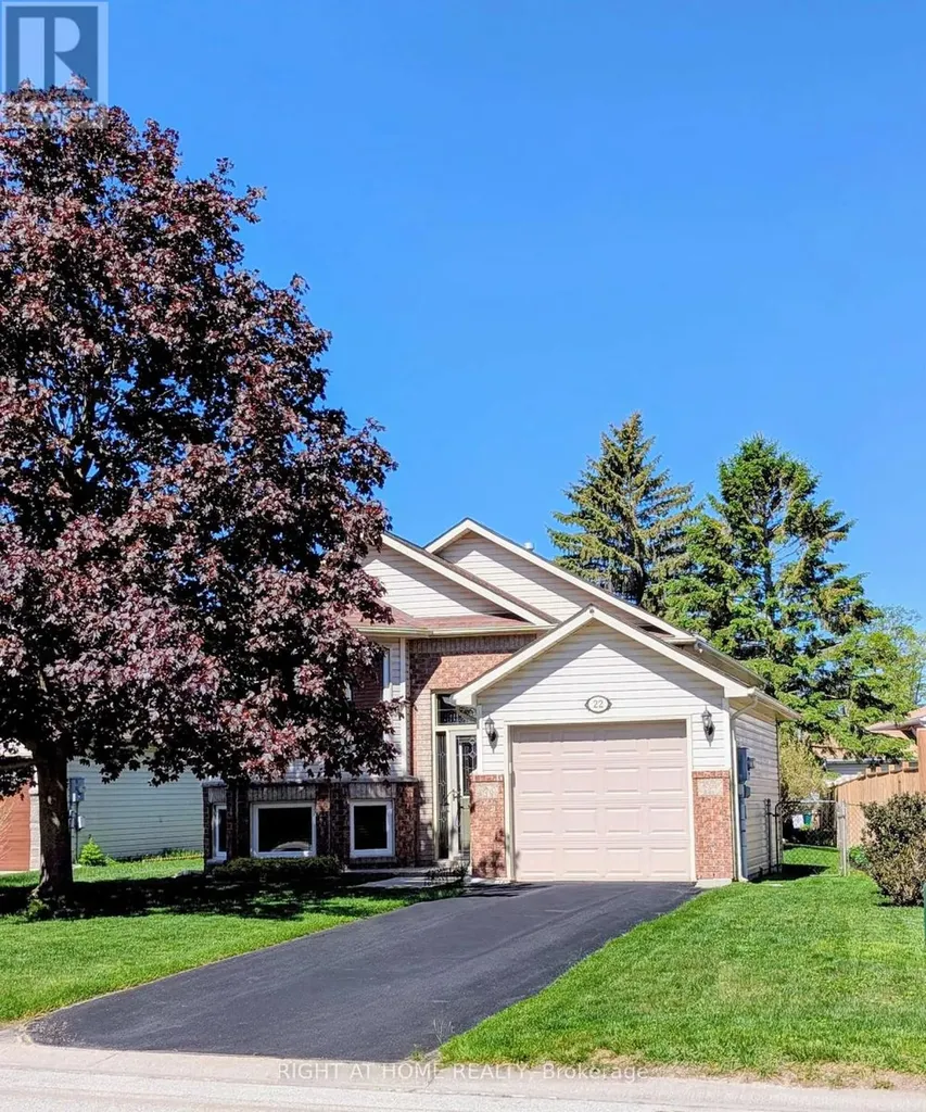 22 Donald Crescent Wasaga Beach ON L9Z 1E1