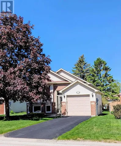 22 Donald Crescent Wasaga Beach ON L9Z 1E1