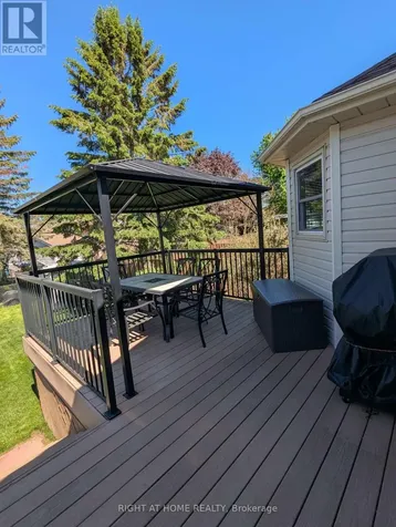 22 Donald Crescent Wasaga Beach ON L9Z 1E1