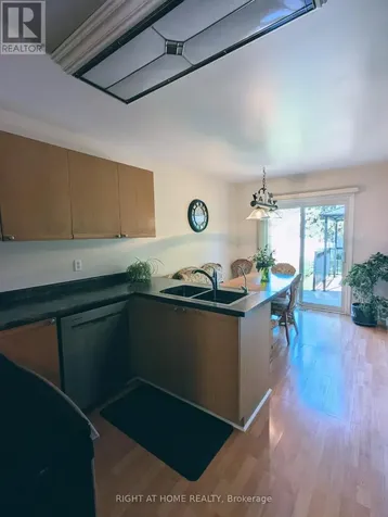 22 Donald Crescent Wasaga Beach ON L9Z 1E1