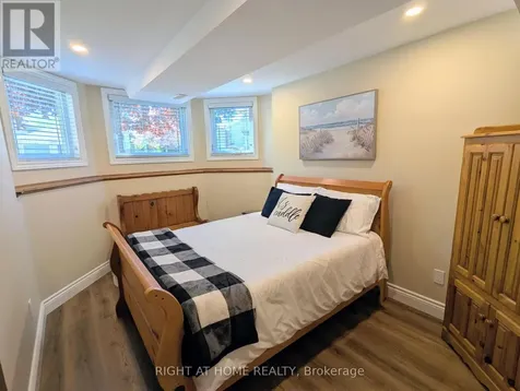 22 Donald Crescent Wasaga Beach ON L9Z 1E1