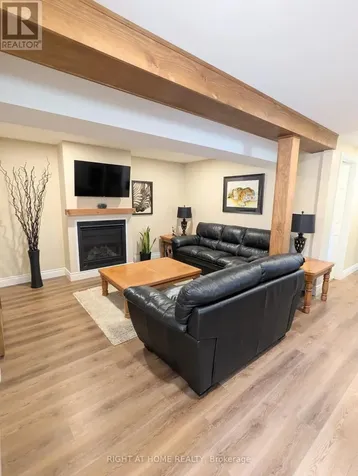 22 Donald Crescent Wasaga Beach ON L9Z 1E1