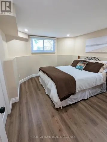 22 Donald Crescent Wasaga Beach ON L9Z 1E1