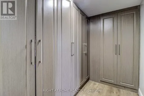 757 Victoria Park Avenue Toronto (oakridge) ON M4C 5N8