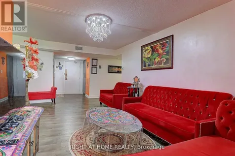 757 Victoria Park Avenue Toronto (oakridge) ON M4C 5N8