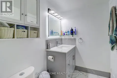 757 Victoria Park Avenue Toronto (oakridge) ON M4C 5N8