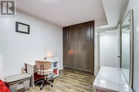 757 Victoria Park Avenue Toronto (oakridge) ON M4C 5N8