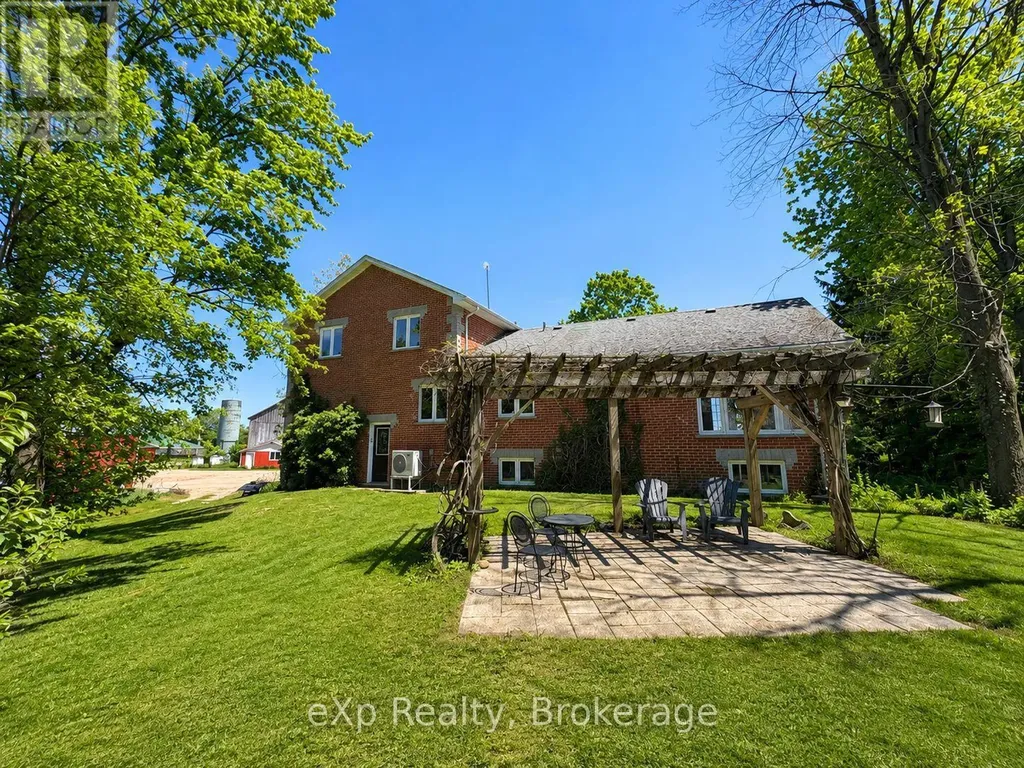 601177 8 Sideroad Chatsworth ON N0G 1L0