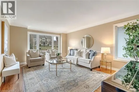 9 Flanders Drive Waterdown ON L8B 0G6