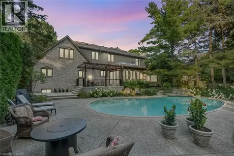 9 Flanders Drive Waterdown ON L8B 0G6