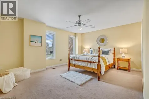 9 Flanders Drive Waterdown ON L8B 0G6