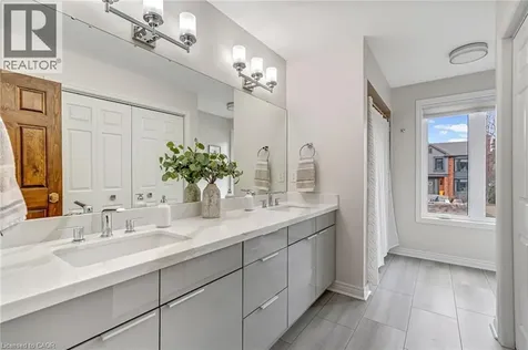 9 Flanders Drive Waterdown ON L8B 0G6