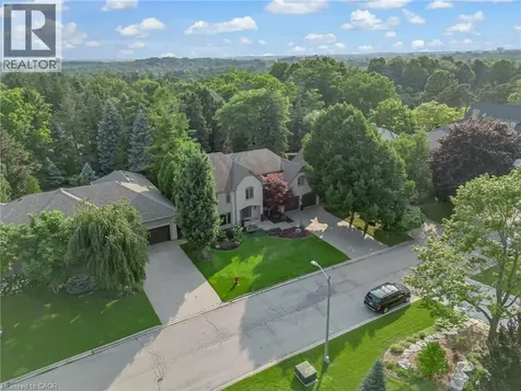 9 Flanders Drive Waterdown ON L8B 0G6