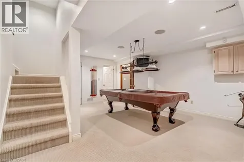 9 Flanders Drive Waterdown ON L8B 0G6