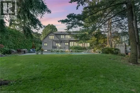 9 Flanders Drive Waterdown ON L8B 0G6