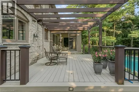 9 Flanders Drive Waterdown ON L8B 0G6