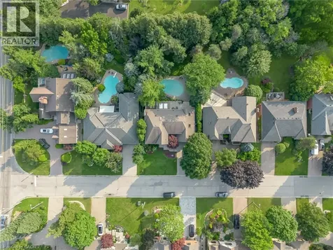 9 Flanders Drive Waterdown ON L8B 0G6