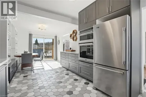 81 Thomson Drive Waterdown ON L8B 0G5