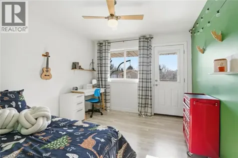 81 Thomson Drive Waterdown ON L8B 0G5