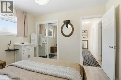 81 Thomson Drive Waterdown ON L8B 0G5