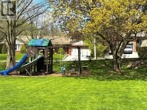 81 Thomson Drive Waterdown ON L8B 0G5