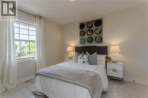 4153 Arbourfield Drive Burlington ON L7M 4A7
