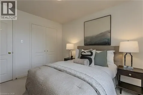4153 Arbourfield Drive Burlington ON L7M 4A7