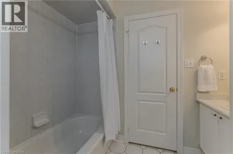4153 Arbourfield Drive Burlington ON L7M 4A7