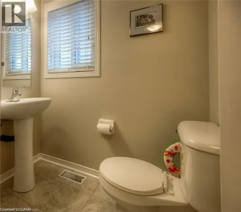 158 Wilderness Drive Kitchener ON N2E 3R7