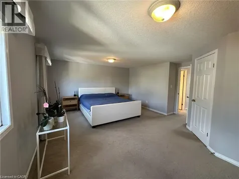 158 Wilderness Drive Kitchener ON N2E 3R7