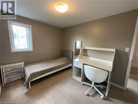 158 Wilderness Drive Kitchener ON N2E 3R7
