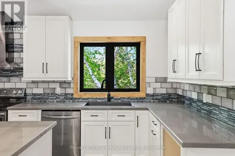 585 Oxbow Crescent Collingwood ON L9Y 5B4