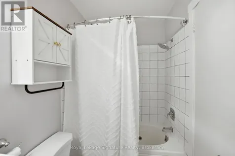 585 Oxbow Crescent Collingwood ON L9Y 5B4